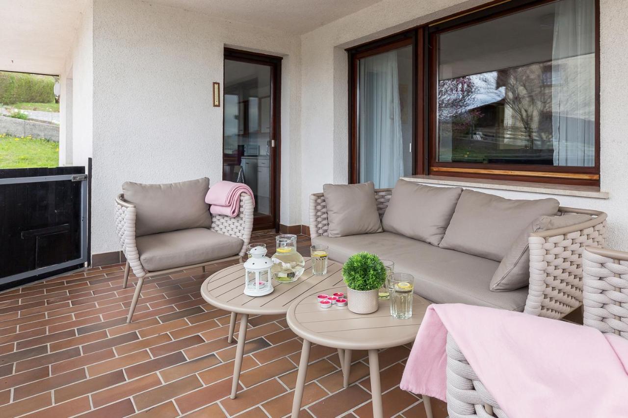 Apartment Valy - Free Bikes, Relaxing Terrace & Near Μπλεντ Εξωτερικό φωτογραφία