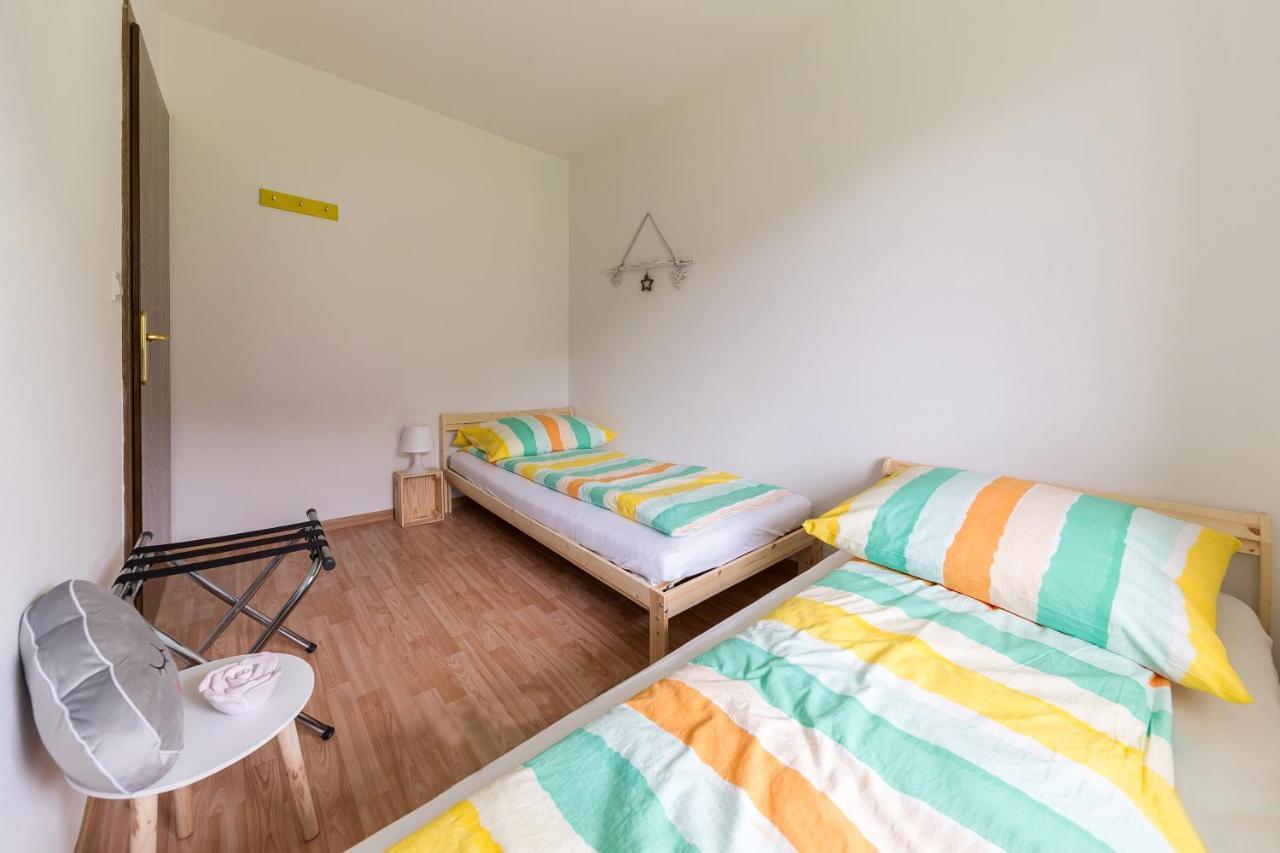 Apartment Valy - Free Bikes, Relaxing Terrace & Near Μπλεντ Εξωτερικό φωτογραφία