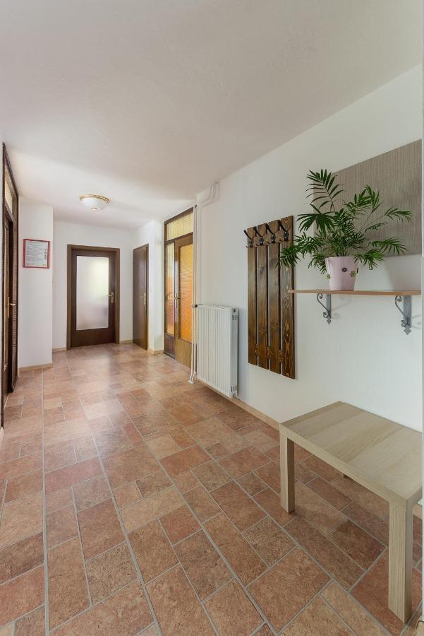 Apartment Valy - Free Bikes, Relaxing Terrace & Near Μπλεντ Εξωτερικό φωτογραφία